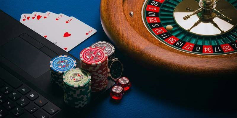 w88 club Bài Poker Jackpot Kép Kép